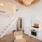 Anemela & Mykonos شقة *