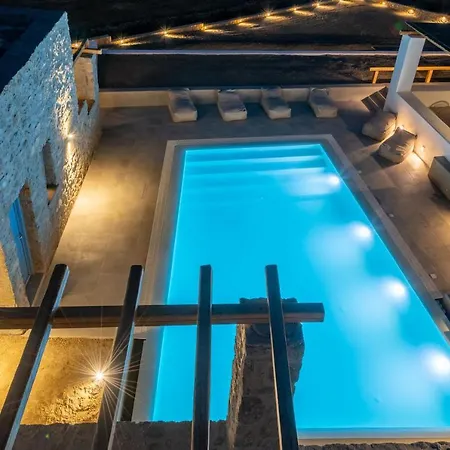 Anemela & Mykonos 阿格拉瑞